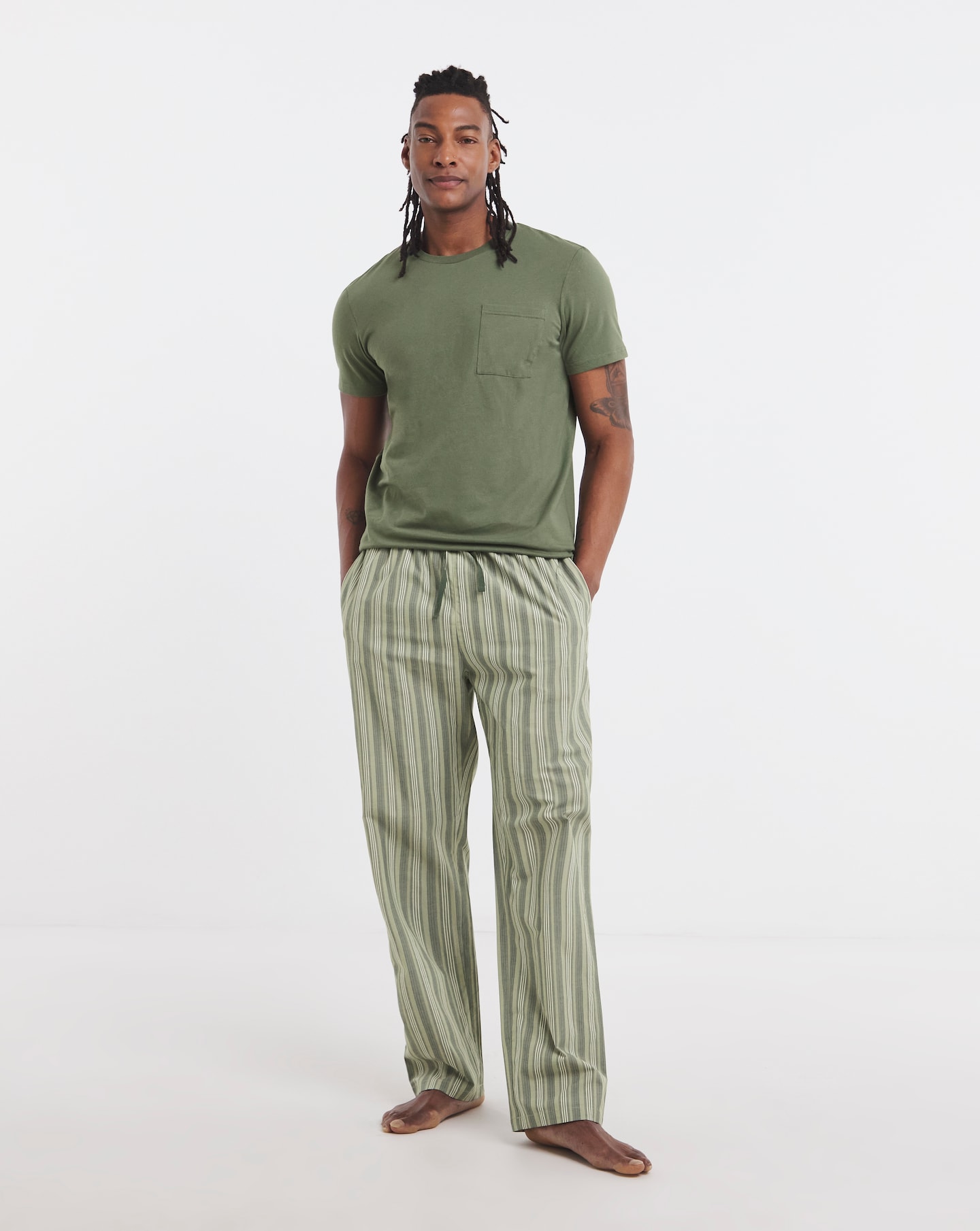New In - Pocket T-Shirt/Stripe Bottom Pyjama Set