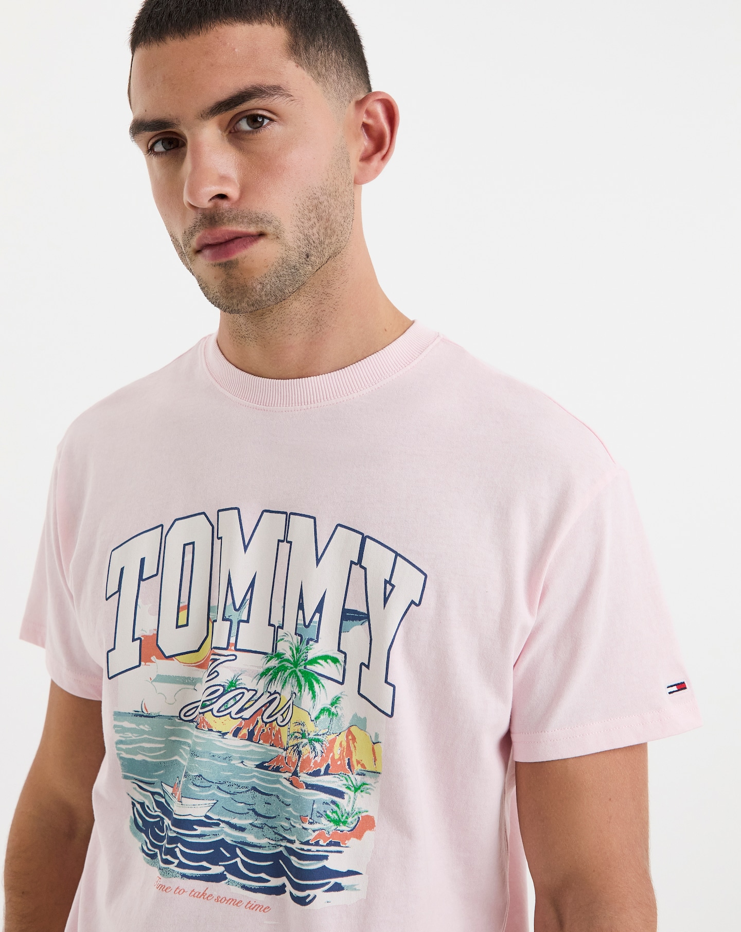 Tommy Jeans Arch Sailing Graphic T-Shirt