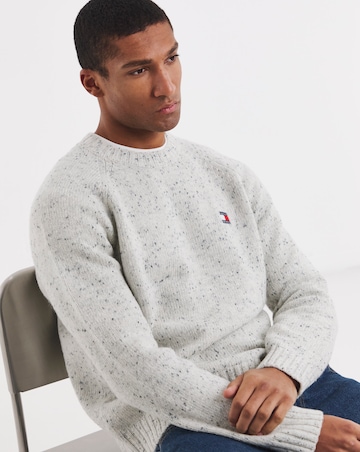 Tommy Jeans Badge Twist Yarn Jumper - White