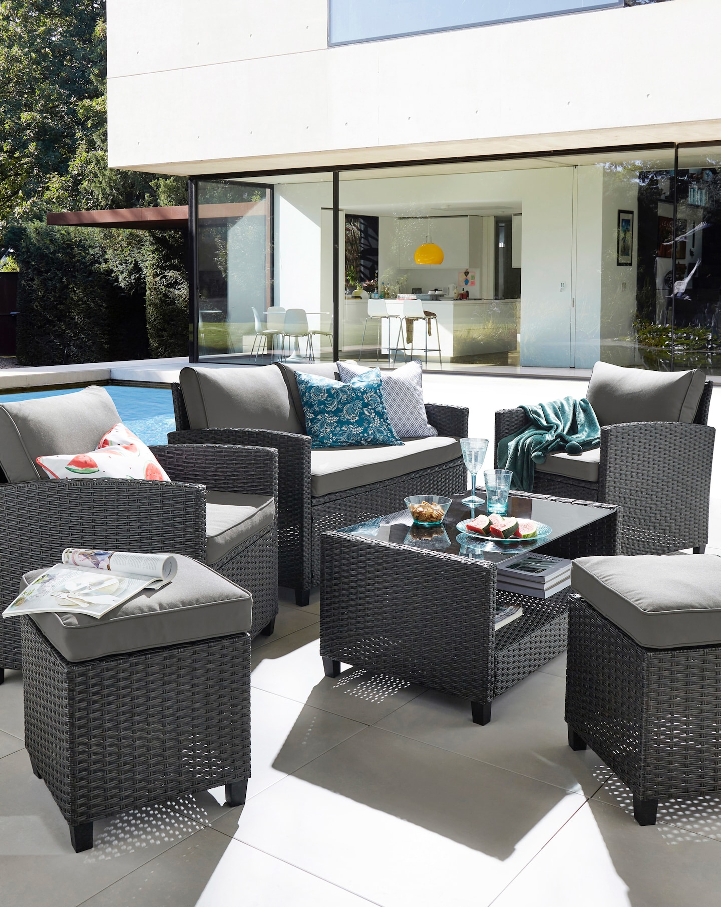 New In - Valencia Lounge Coffee Set