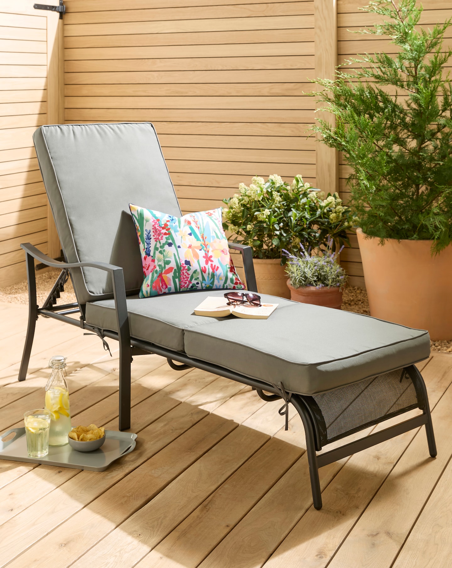 New In - Como Sun Lounger