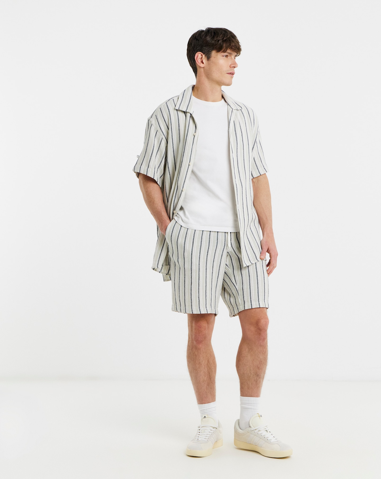 Jack & Jones Coba Stripe Short - Natural