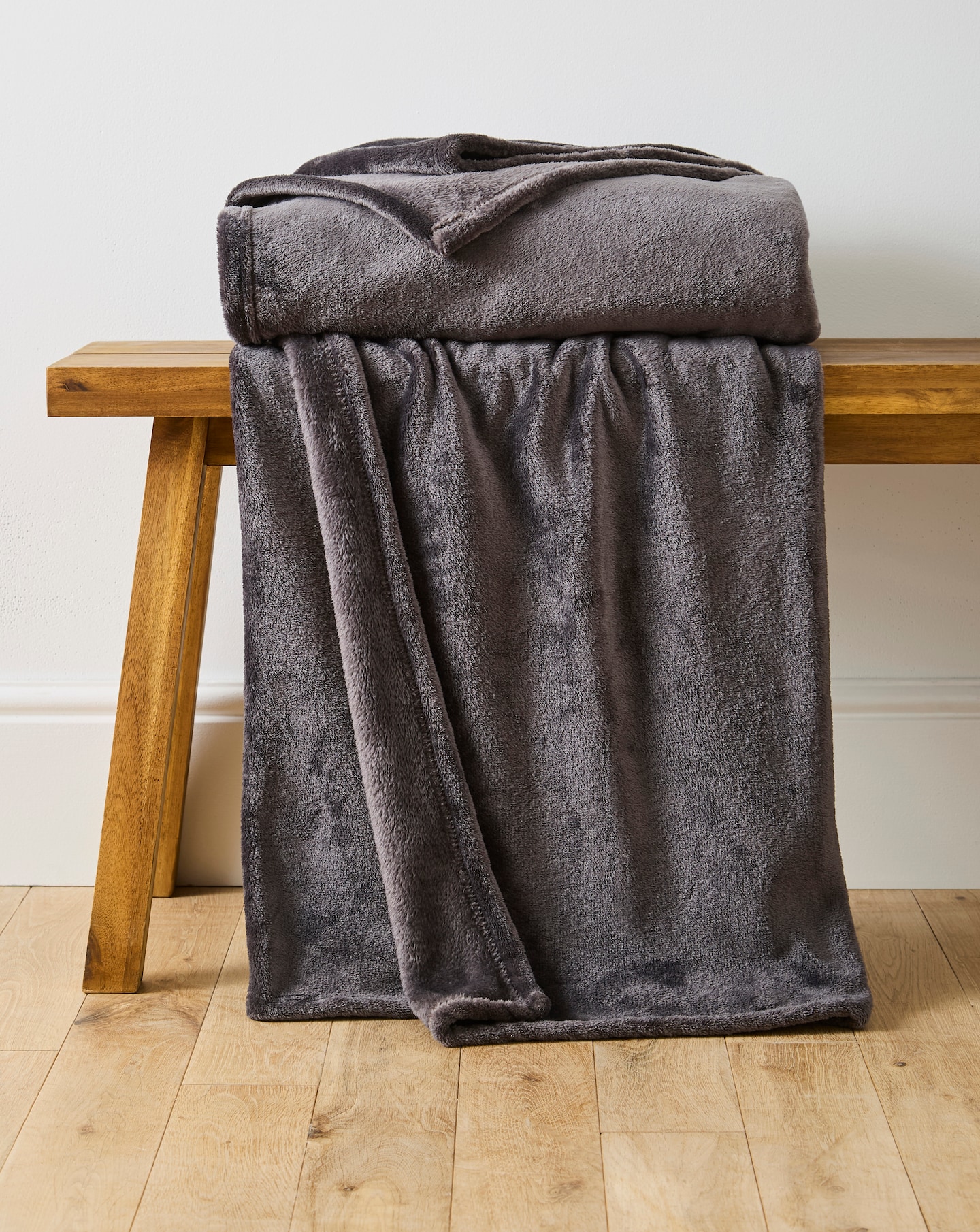 New In - Plush Fleece Throw - Charcoal