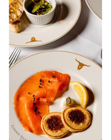 London Eye & 3 Course Meal with Cocktail at Marco Pierre White's for 2 E-Voucher