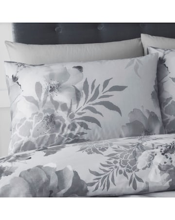 Catherine Lansfield Dramatic Floral Duvet Cover Set