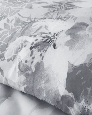 Catherine Lansfield Dramatic Floral Duvet Cover Set