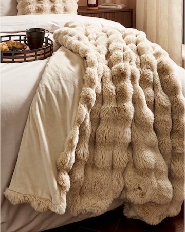 Bubble Faux Fur Throw