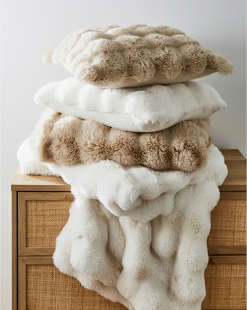Bubble Faux Fur Throw