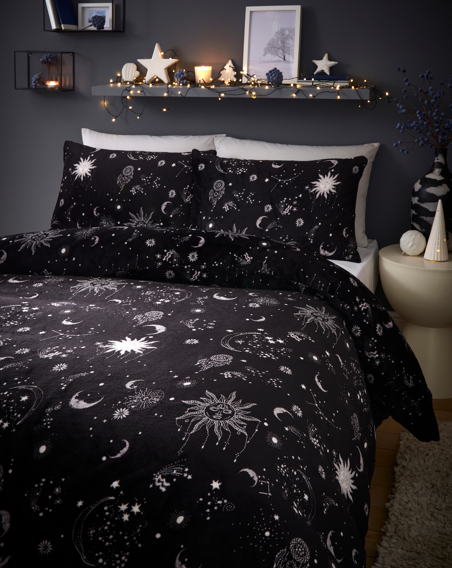New In - Moon & Stars Fleece Duvet Set