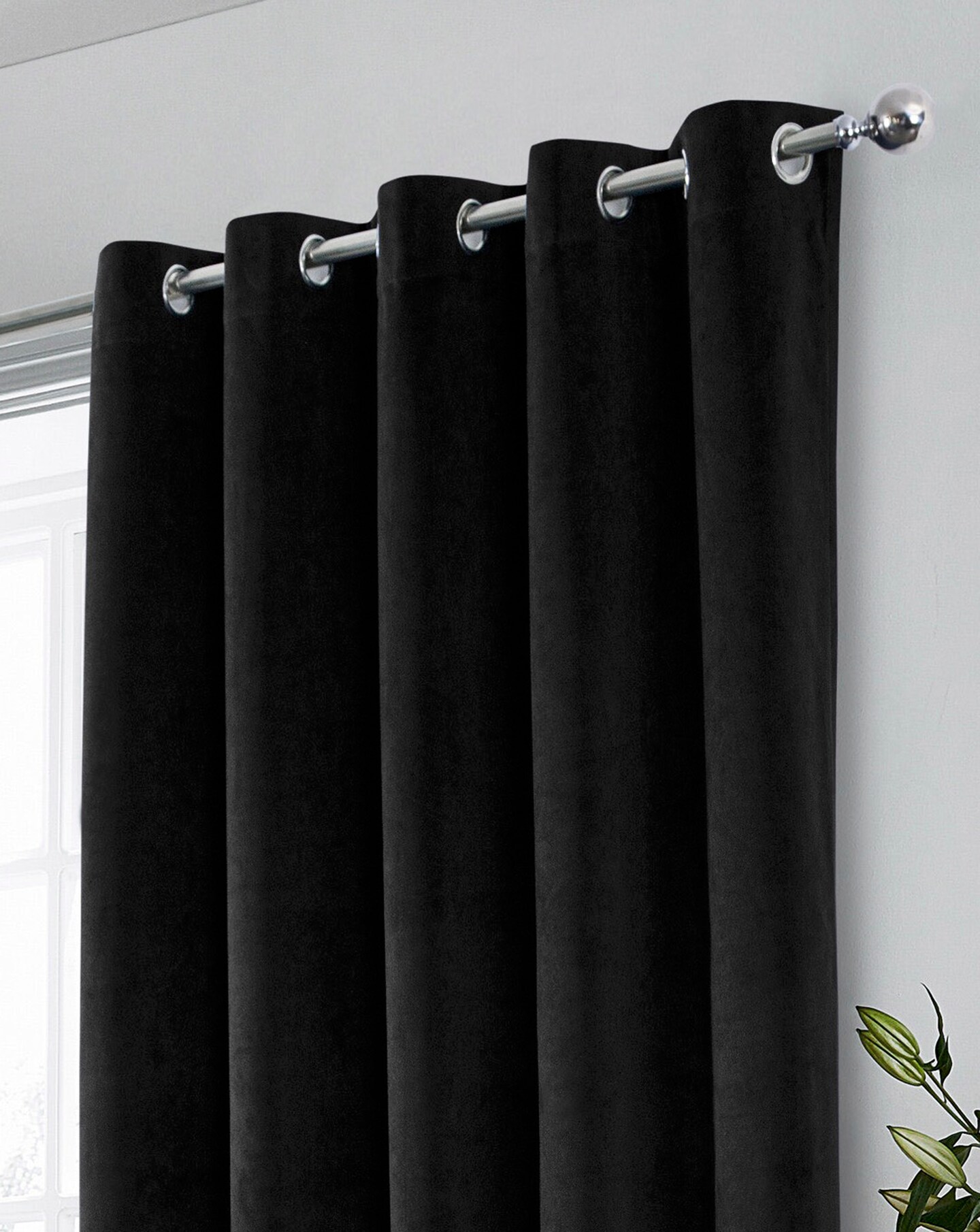 Hampton 100% Blackout Eyelet Velvet Curtain