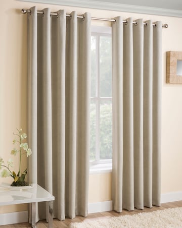 Vogue Light Filtering Eyelet Curtain