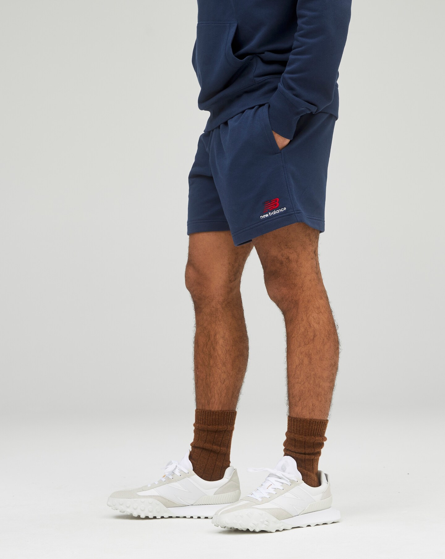 ★New Balance★ NBNEF26403 UNI Sports Essential Short Sleeve New Balance Uni EssenTial CenTer Logo ShorT Sleeve T shirT